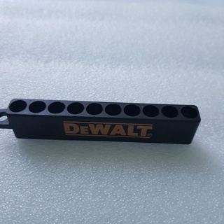 Chân đế Dewalt