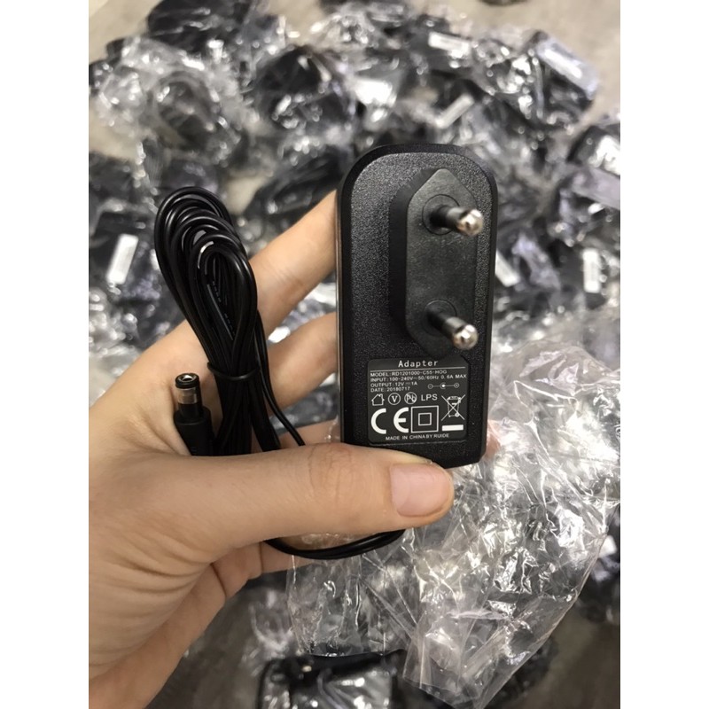 SẠC 12V__1A dùng cho đầu kĩ thuật số và camera
