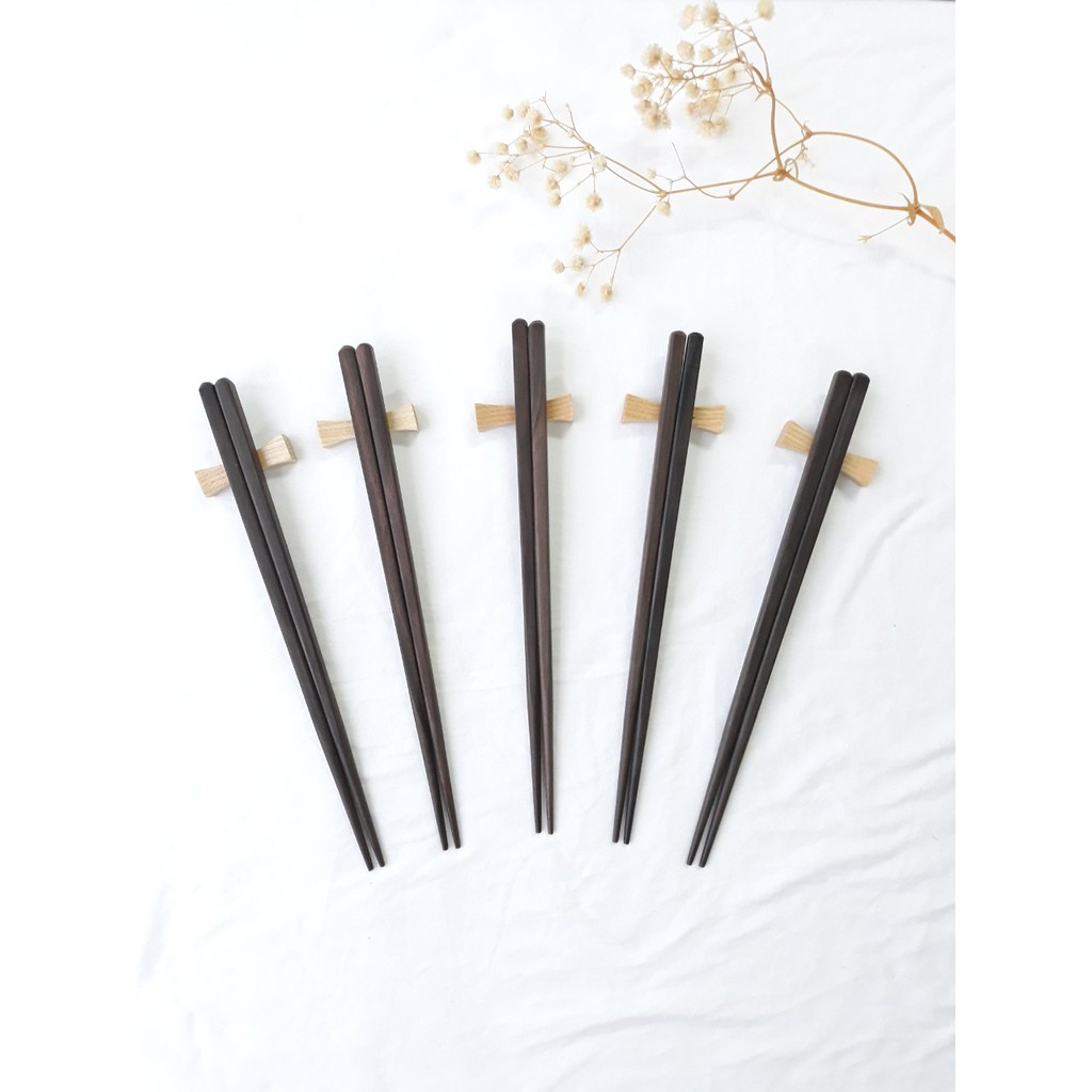 Đũa gỗ mun vuông trơn 23 cm