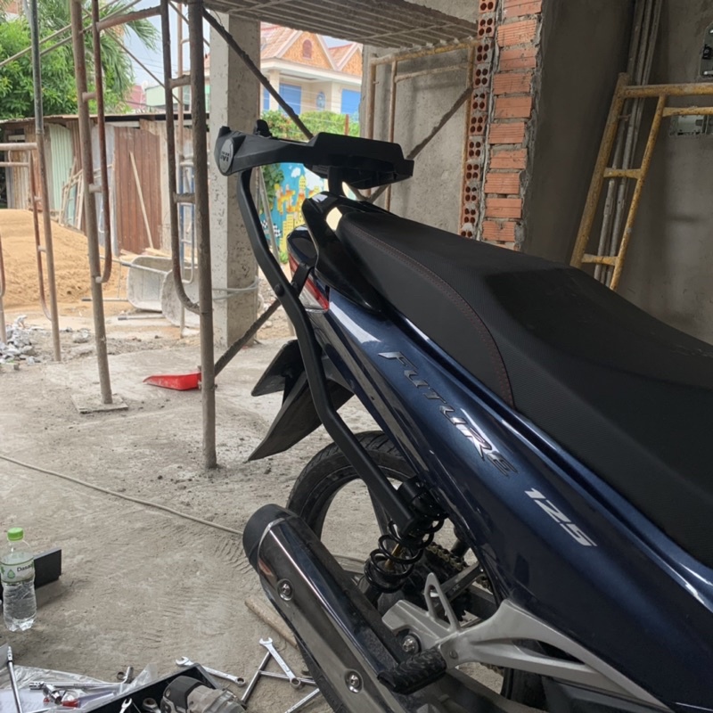 Baga sau Givi xe Future Led 125 Fi, Wave 125