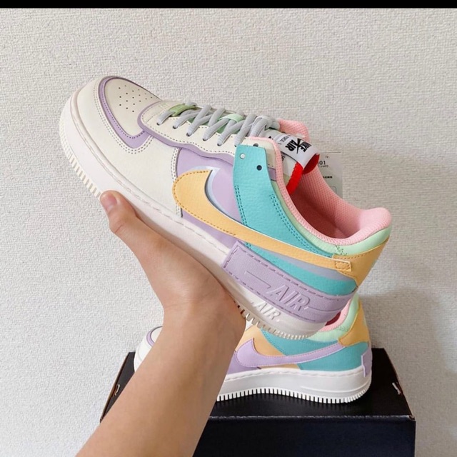 Giày sneaker nữ nhiều màu