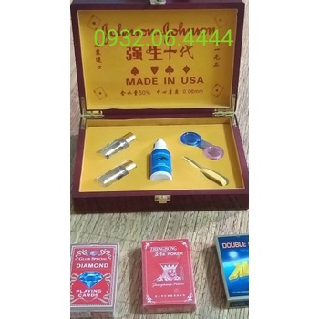 kính áp tròng nhìn xuyên bài siêu nét ,hàng chất lượng cao bao đeo không cộm ( mua kính được tặng 1 bộ bài )