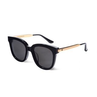 MẮT KÍNH CHỮ V GỌNG VÀNG