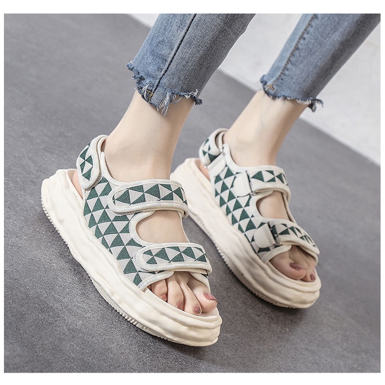 Giày Sandal Thể Thao Đế Dày Thời Trang Mùa Hè Phong Cách Mới Cho Nữ