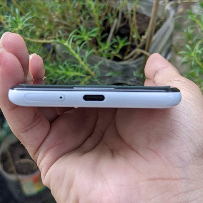 Điện thoại Google Pixel 3 bộ nhớ 4/128