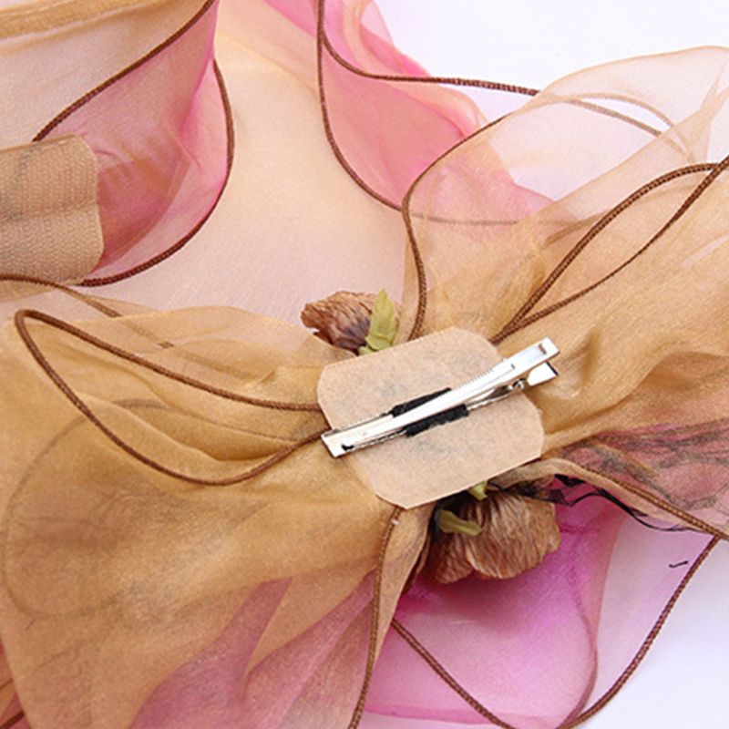 Han Mũ Vành Rộng Phối Bèo Vành Hoa Hồng Nhân Tạo Màu Tương Phản Cho Nữ Dự Tiệc Nhà Thờ Kentucky