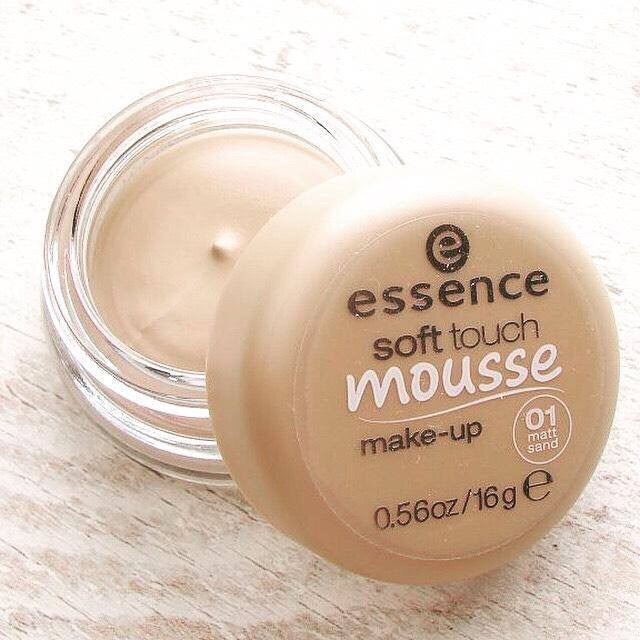 Phấn tươi Đức Essence Soft Touch Mousse Essence