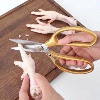 kéo cắt thịt gà
