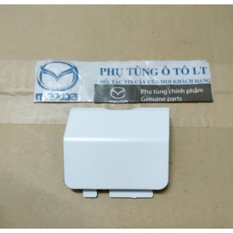Nắp đậy móc kéo cản sau Mazda 6 2013-2020 màu trắng đã sơn