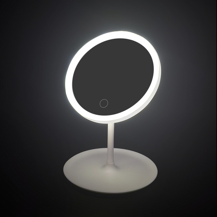 Gương trang điểm để bàn sử dụng đèn led cảm ứng cao cấp với 3 chế độ ánh sáng.