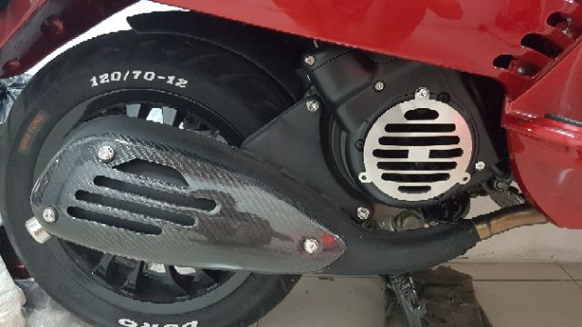 Chụp quạt gió giành cho tất cả dòng xe vespa , lắp dc cho các đời 2v 3v iget , sản phẩm đã gồm 3 ốc inox