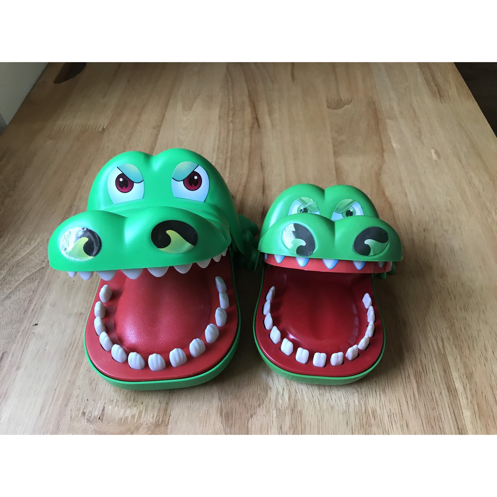 Cá sấu cắn tay, khám răng cá sấu crocodile dentist - Đồ chơi giải trí - troll