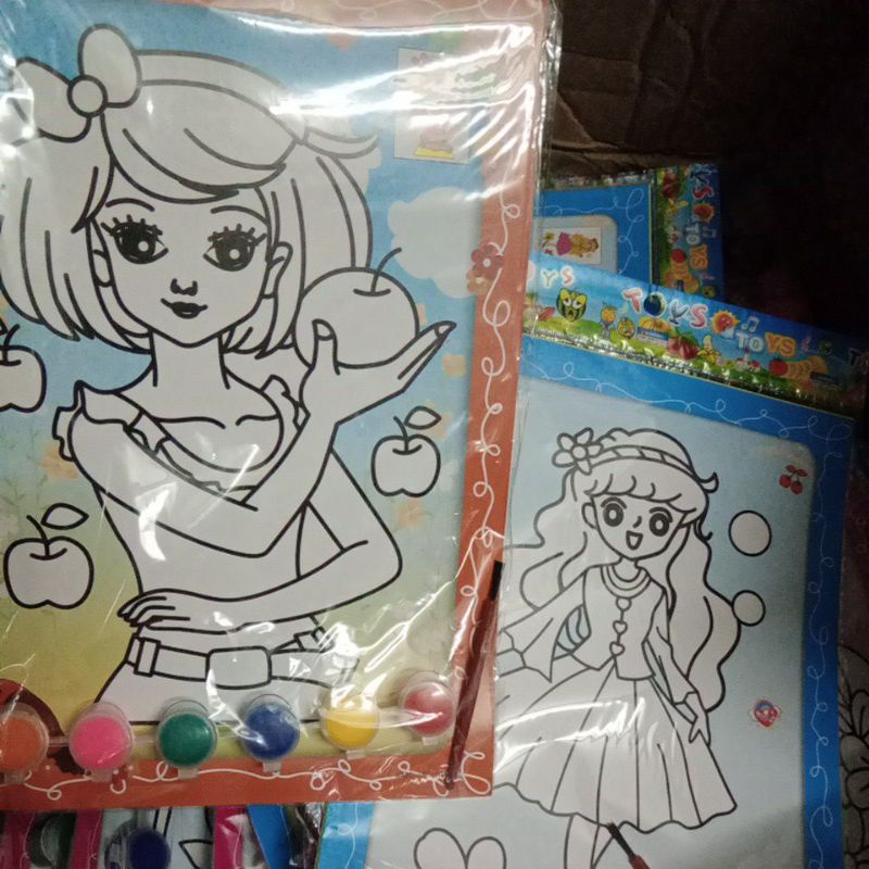 Tranh tô màu nước cho bé bộ 2 tranh ,1 vỉ màu và cọ