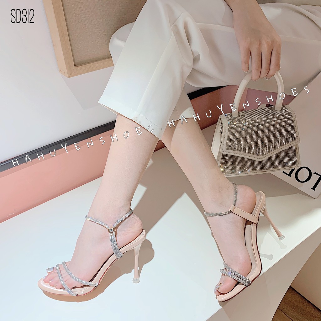 Sandal nữ HHS quai quấn cổ rút gót nhọn 9 phân Hà Huyền Shoes - SD312