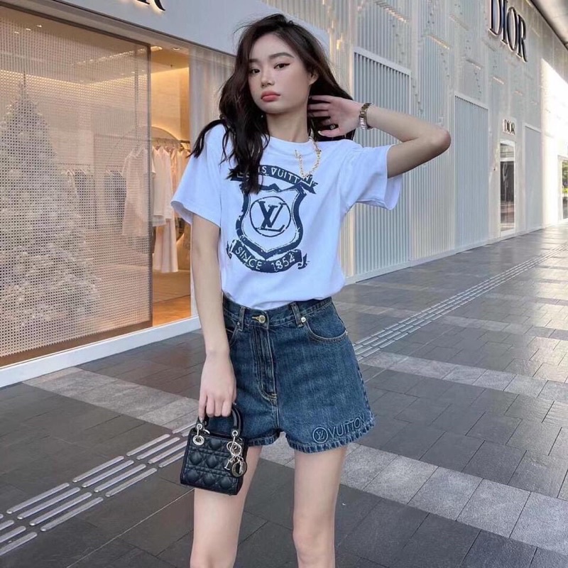 Áo phông L-VV khoá vai viền xích