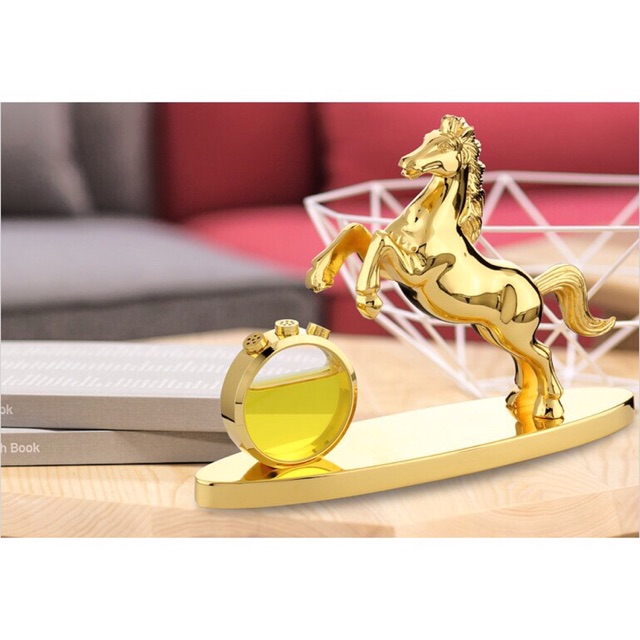 Nước hoa Ngựa tinh dầu trang trí taplo