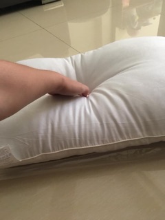 Đôi Ruột gối trắng
