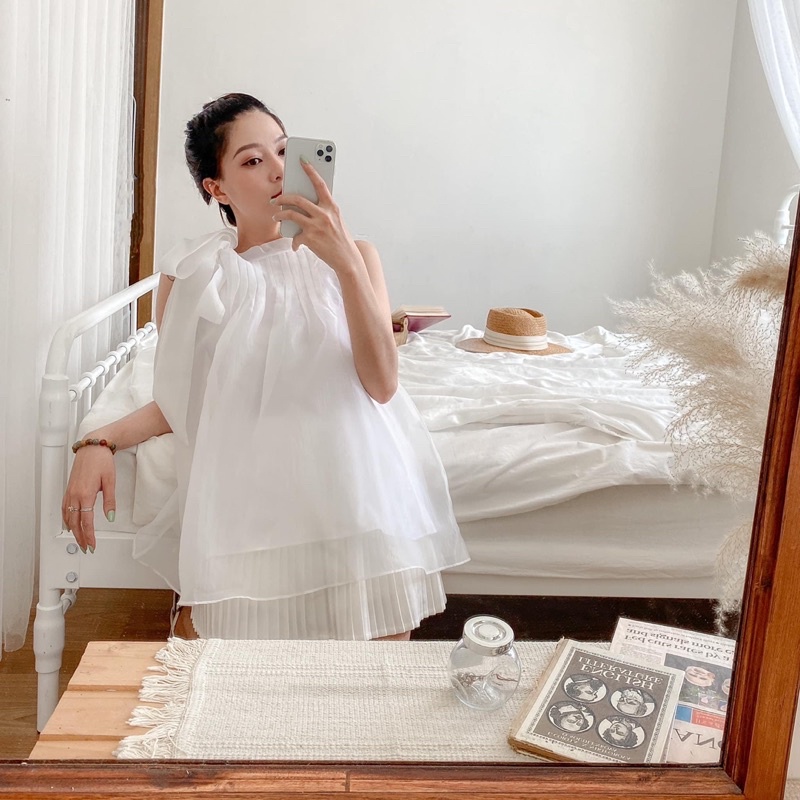 Áo cổ yếm màu trắng cột nơ cổ tiểu thư vintage