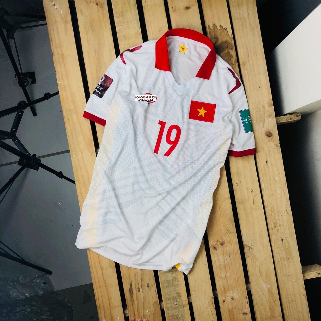 Áo Bóng Đá Đội Tuyển Việt Nam Dự WC 2022 Sân Nhà Màu Trắng