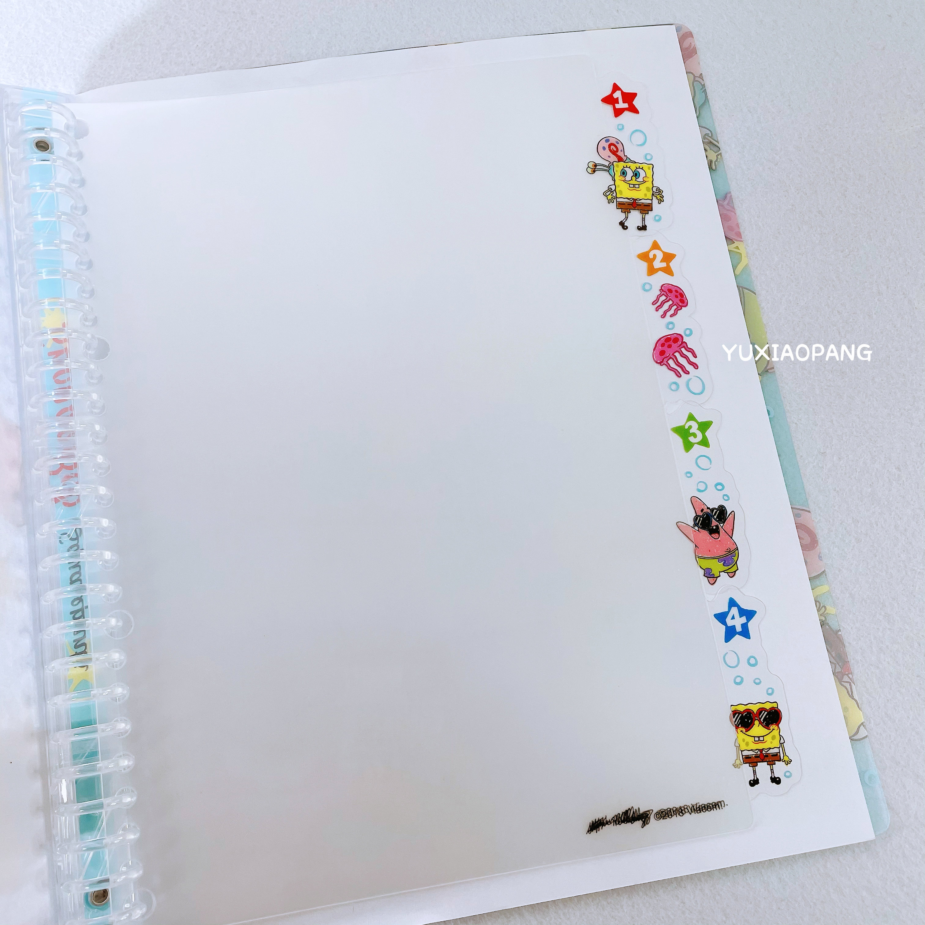 SpongeBob limited Japanese ts-fa limited edition 26-hole B5 loose-leaf file folder 4 pages separated