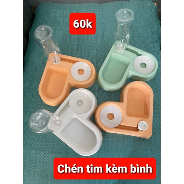 Bát ăn kèm bình tự động cho chó mèo hình tim (kèm bình tự động)