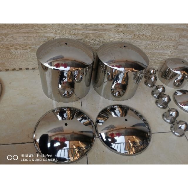 CHỤP  LÁP INOX CHO TẤT CẢ CAC DÒNG XE TẢI , Ô TÔ, XE HƠI ISUZU...........