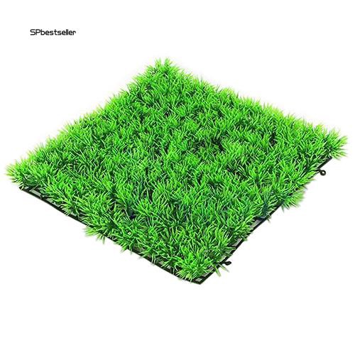 Thảm cỏ nhân tạo trang trí bể cá độc đáo