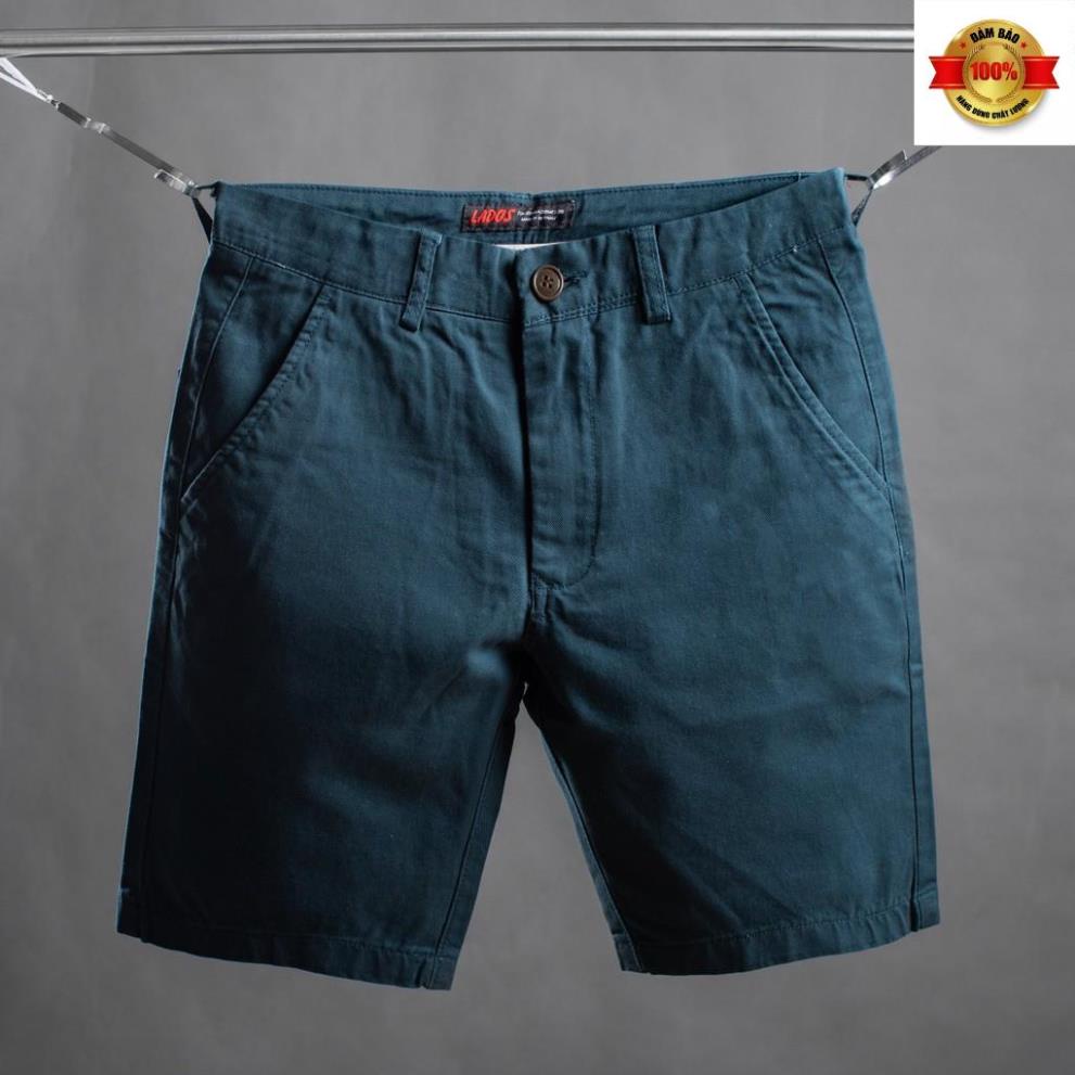 Quần short kaki đơn giản HCM - 4041 với chất liệu kaki dày dặn khỏe khoắn - Quần short nam form chuẩn ôm dáng