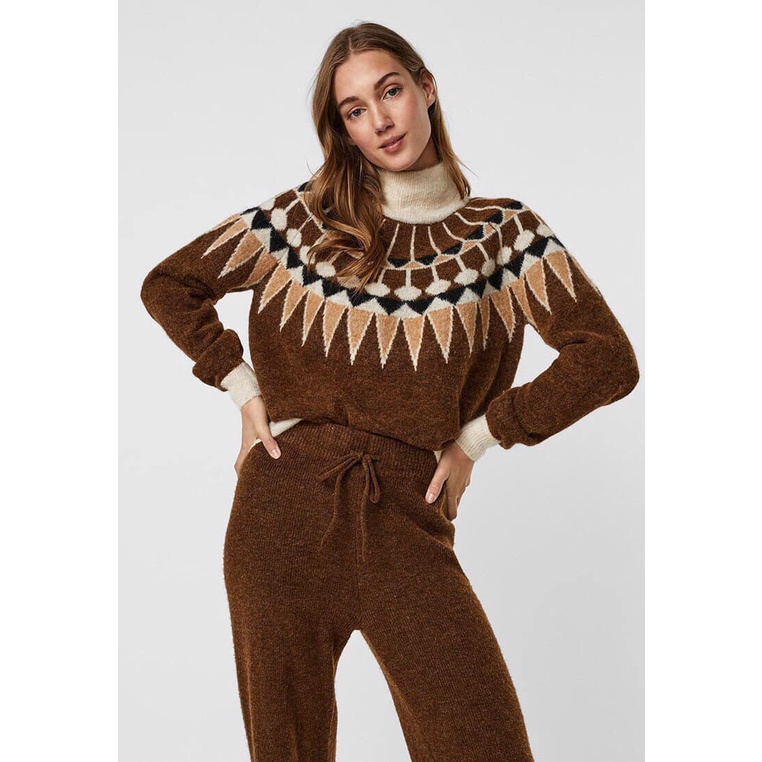 Áo len màu nâu tây nhà Vero Moda xịn xò