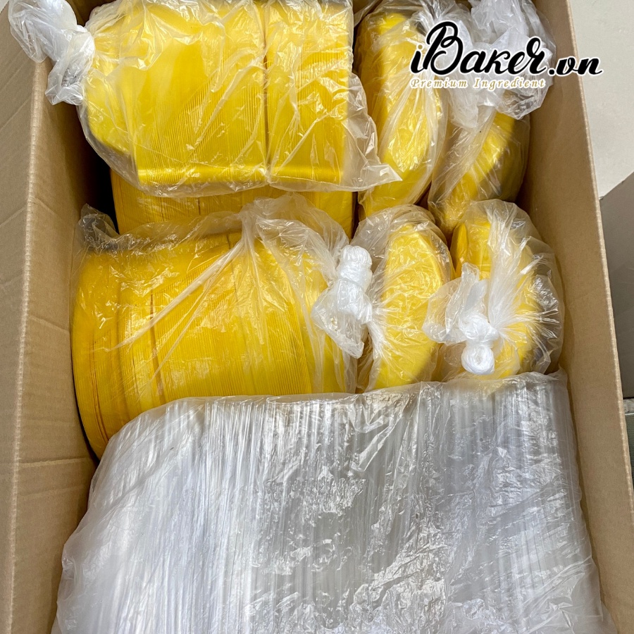 [SỈ GIÁ TỐT] Hộp Nhựa Đựng Bánh Hình Quả Chuối Vàng kèm tem vàng độc đáo JM510