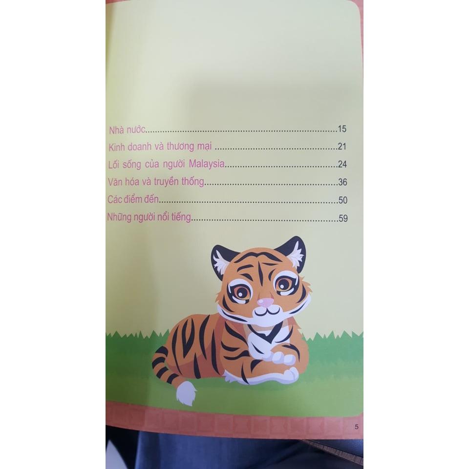 Sách - Đông Nam Á - Những Điều Tuyệt Vời Bạn Chưa Biết! - Malaysia - Một Châu Á Đích Thực - 8935212346184 | BigBuy360 - bigbuy360.vn