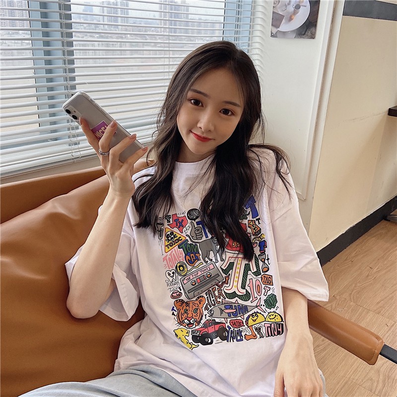 Áo thun unisex - Áo phông tay lỡ, form rộng, dáng unisex, họa tiết độc đáo TYPO shop | BigBuy360 - bigbuy360.vn