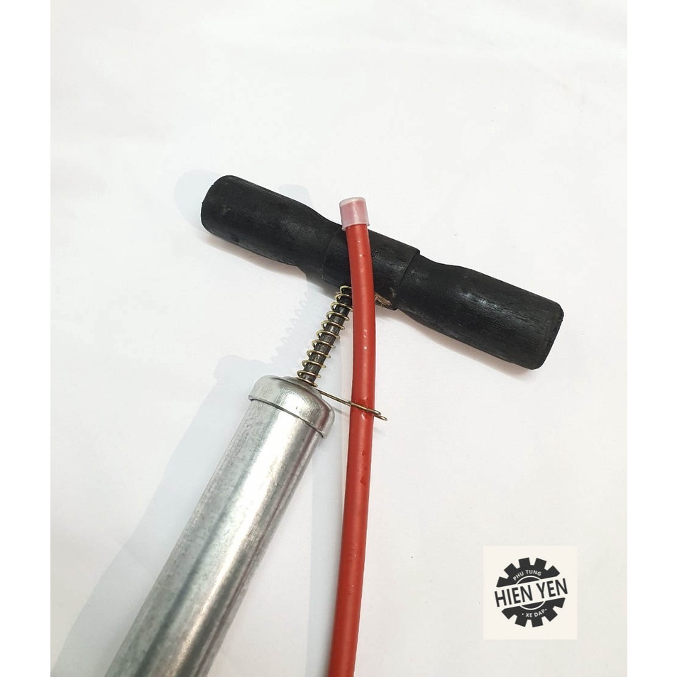 Bơm tay Quốc Phòng làm bằng sắt gang bền, đẹp, chắc chắn