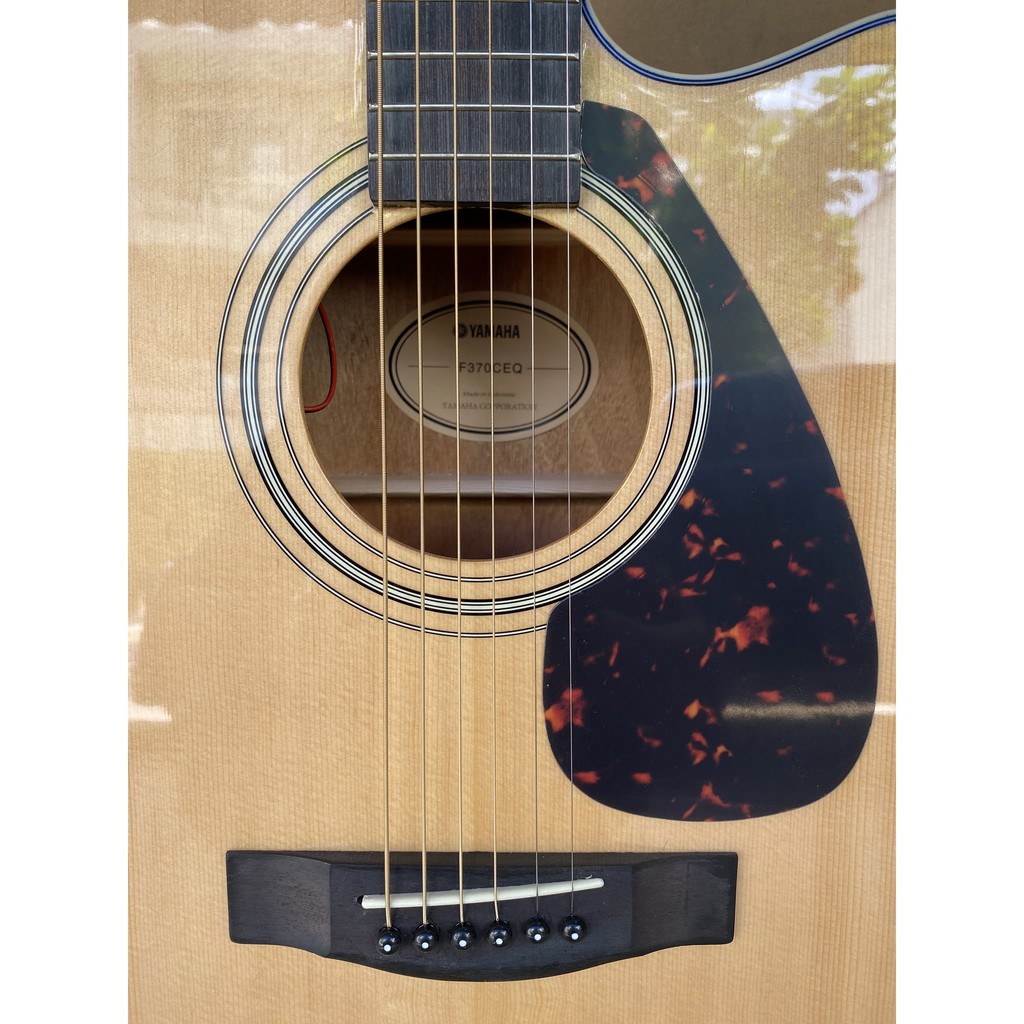 ĐÀN GUITAR ACOUSTIC YAMAHA F370C CÓ EQ NỐI LOA