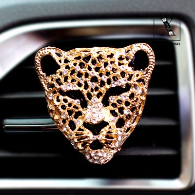 Nước hoa ô tô, kẹp cửa gió điều hòa ô tô, hình mặt báo Cheetah, đính đá đẹp sững sờ, trang trí tỏa hương thơm cho xe hơi