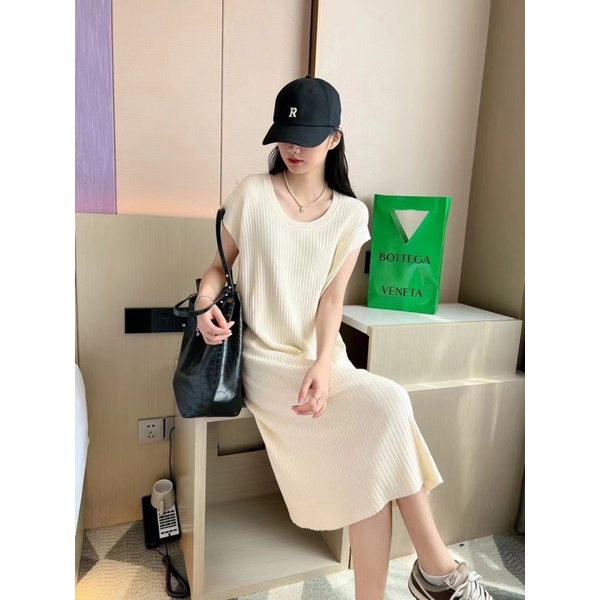 Váy len tăm tay hến phom suông dài rộng