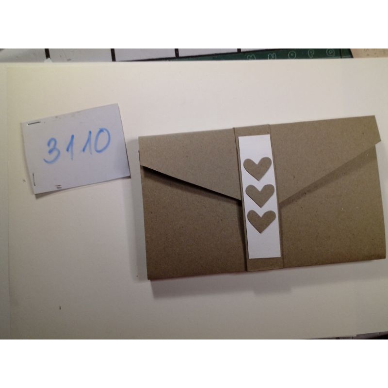 3110 thiệp handmade gắn hình