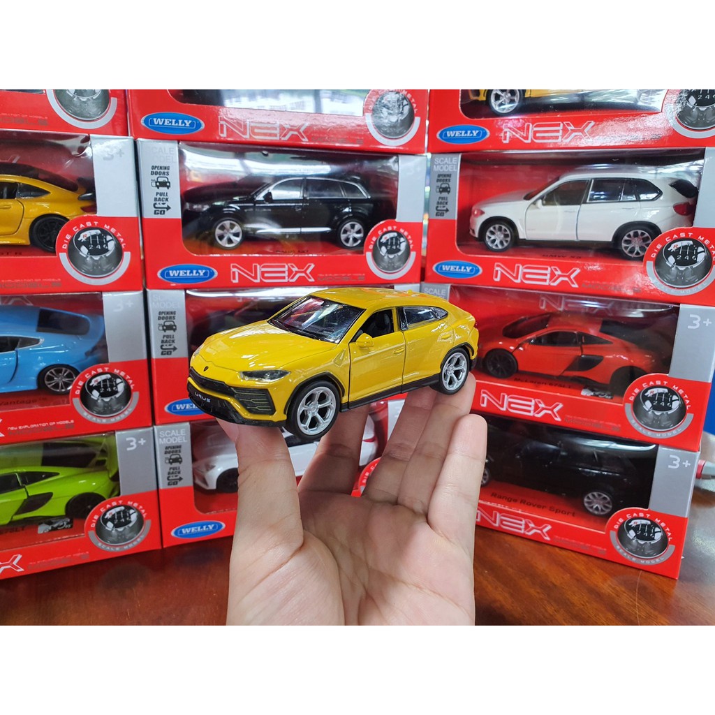 Xe Mô Hình Lamborghini Urus 1:34 Welly ( Vàng )