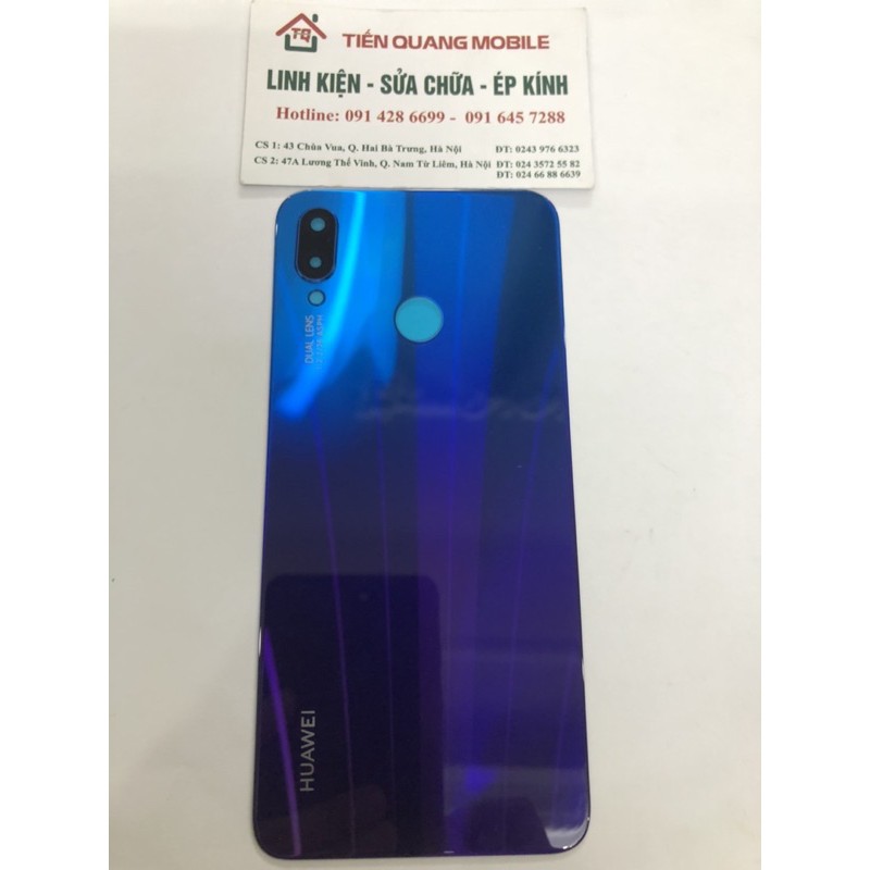Nắp lưng Huawei Nova 3i có mắt cam, không mắt cam