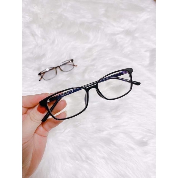 Kính chống tia uv