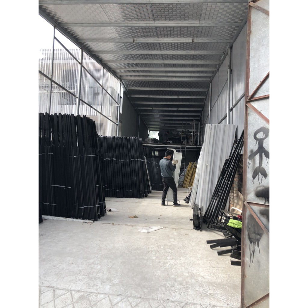 Kệ cánh buồm treo quần áo