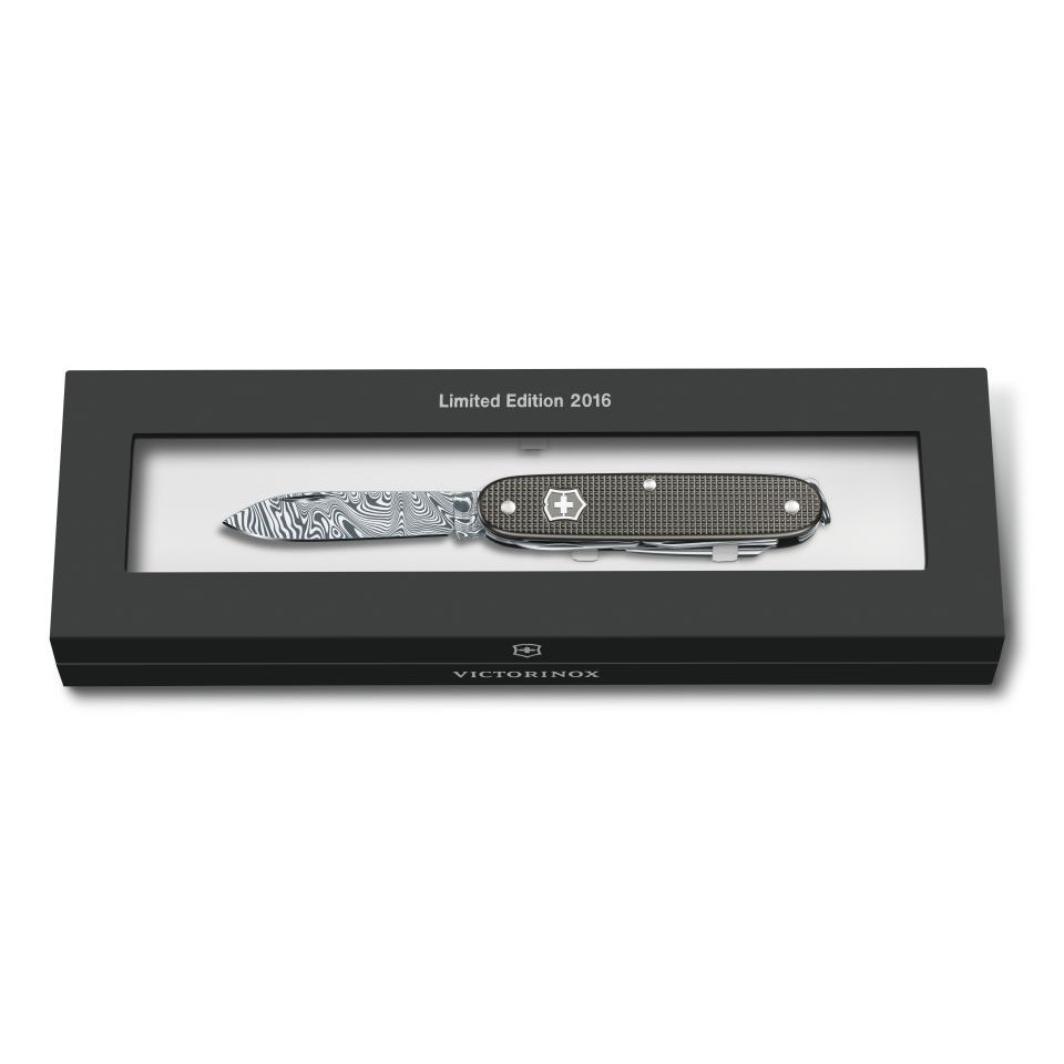 Dao đa năng VICTORINOX Pioneer X LIMITED EDITION 2016 Damast 0.8231.J16 (93 mm)