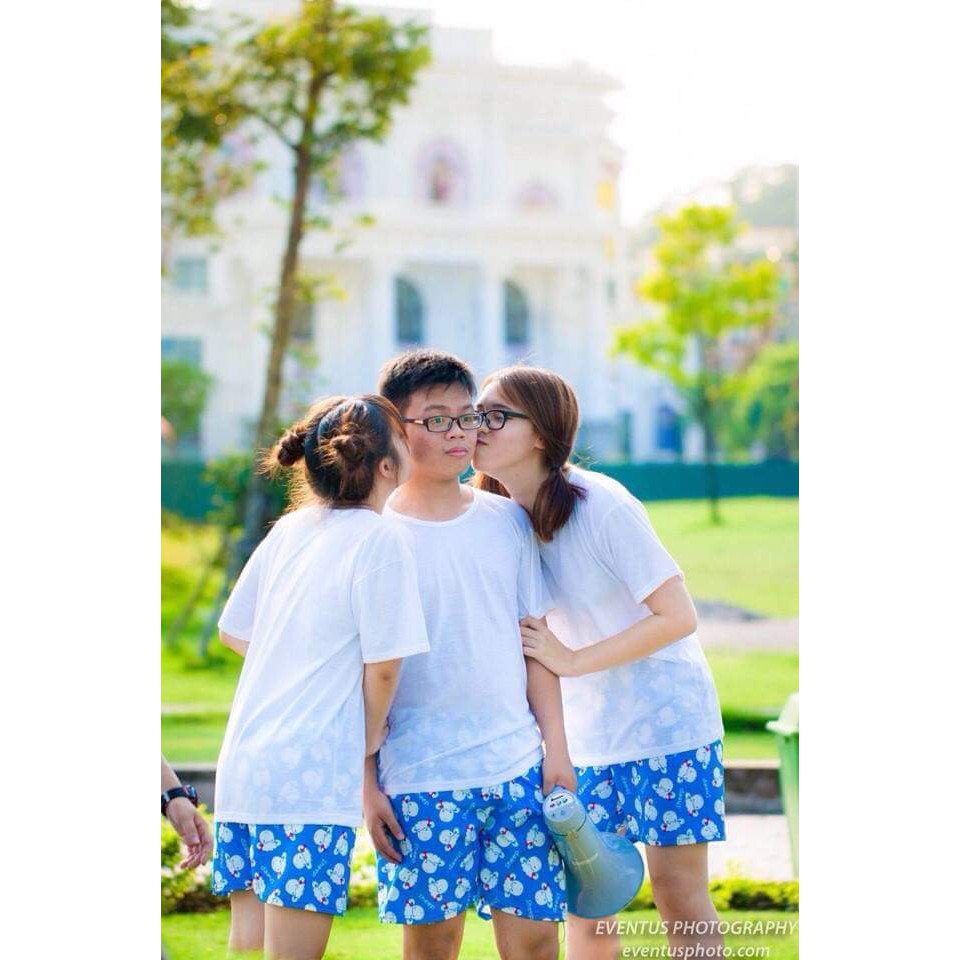 QUẦN HOA ĐI BIỂN CHỤP HÌNH KỶ YẾU ĐẸP