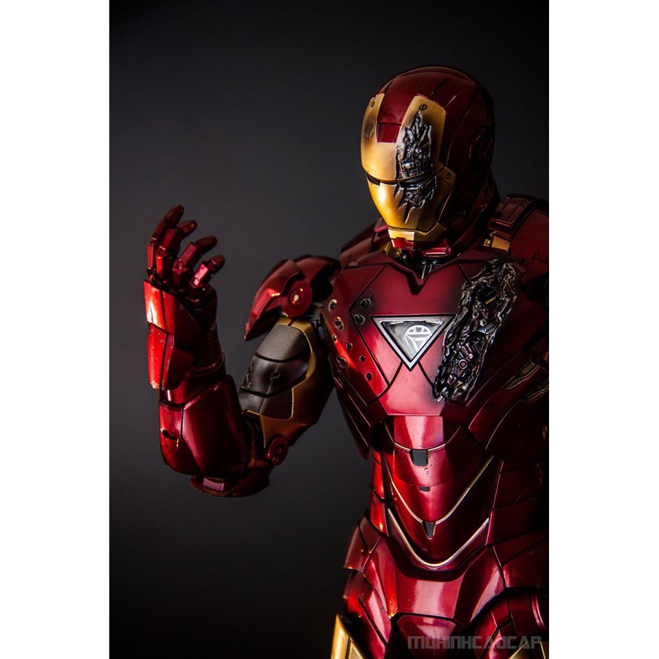 Mô hình PlayToys 1:6 Iron Man Mark VI Diecast