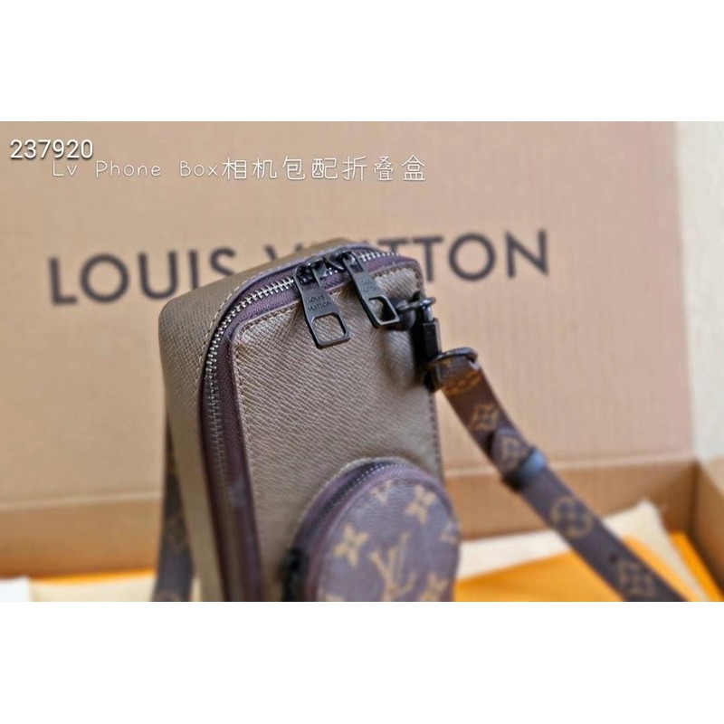 Túi đeo chéo L.V cao cấp 2021