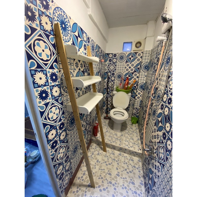 Kệ bồn cầu gỗ ba tầng tiết kiệm diện tích