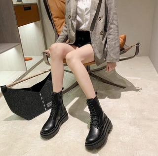 Giày bốt cổ cao thời trang năng động dễ phối đồ