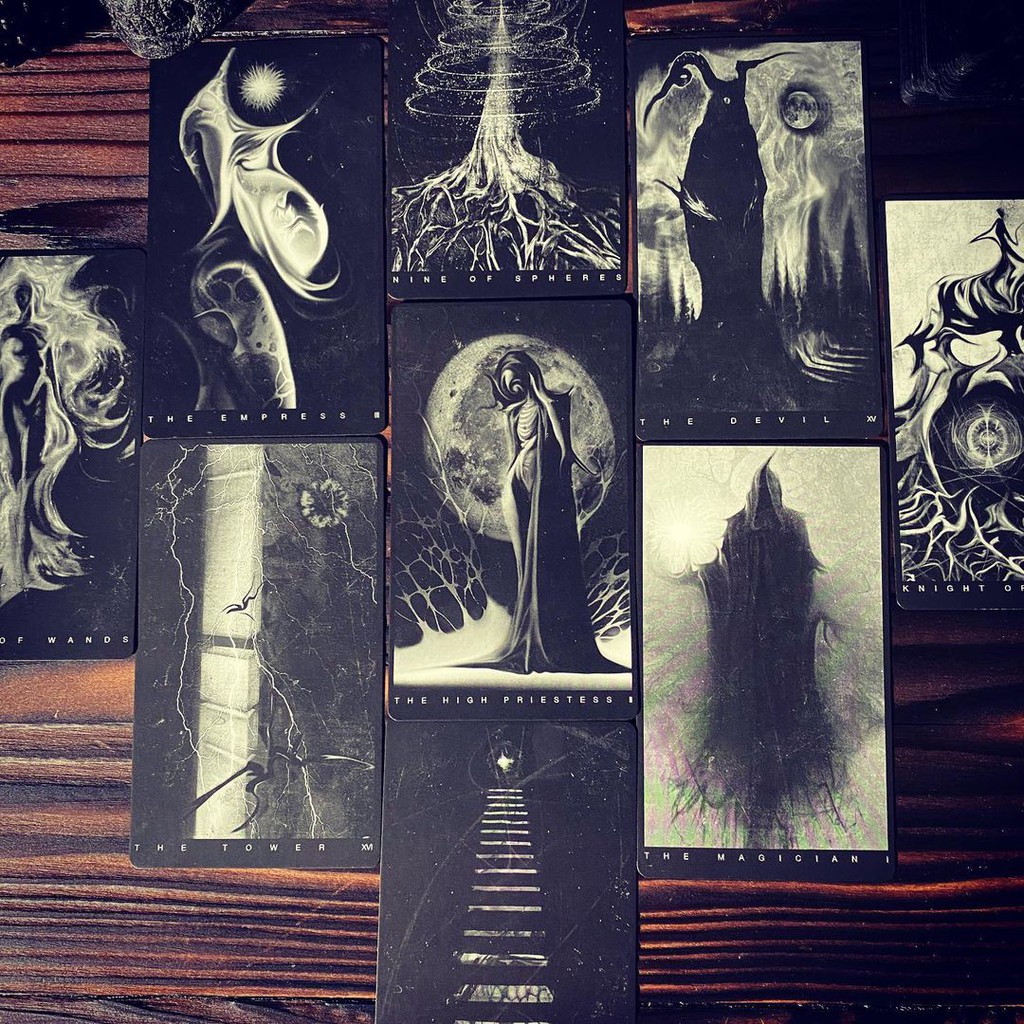 Bài The Black Tarot