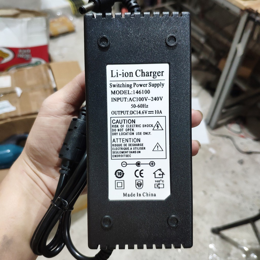 ♞∋DMST Sạc 4S 14.6V 10A dùng cho pin sắt Li-Fe 3.2V (Có quạt)