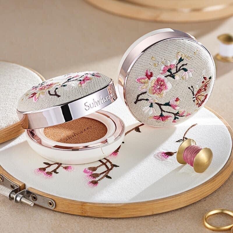 Phấn Nước Sulwhasoo Snowise Bringtening Cushion❤️LÕI THAY THẾ❤️mỏng nhẹ-mịn tệp da-kiềm dầu-căng mịn lõi thay thế 15g | BigBuy360 - bigbuy360.vn